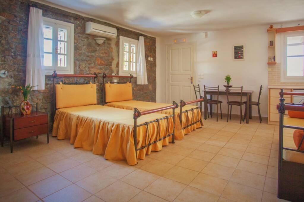 White Dreams Studio Mykonos Town ภายนอก รูปภาพ